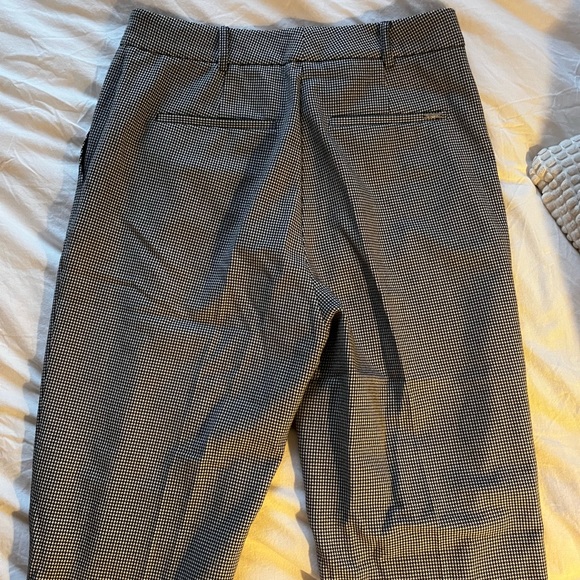 GUESS Pants - Picture 4 of 5